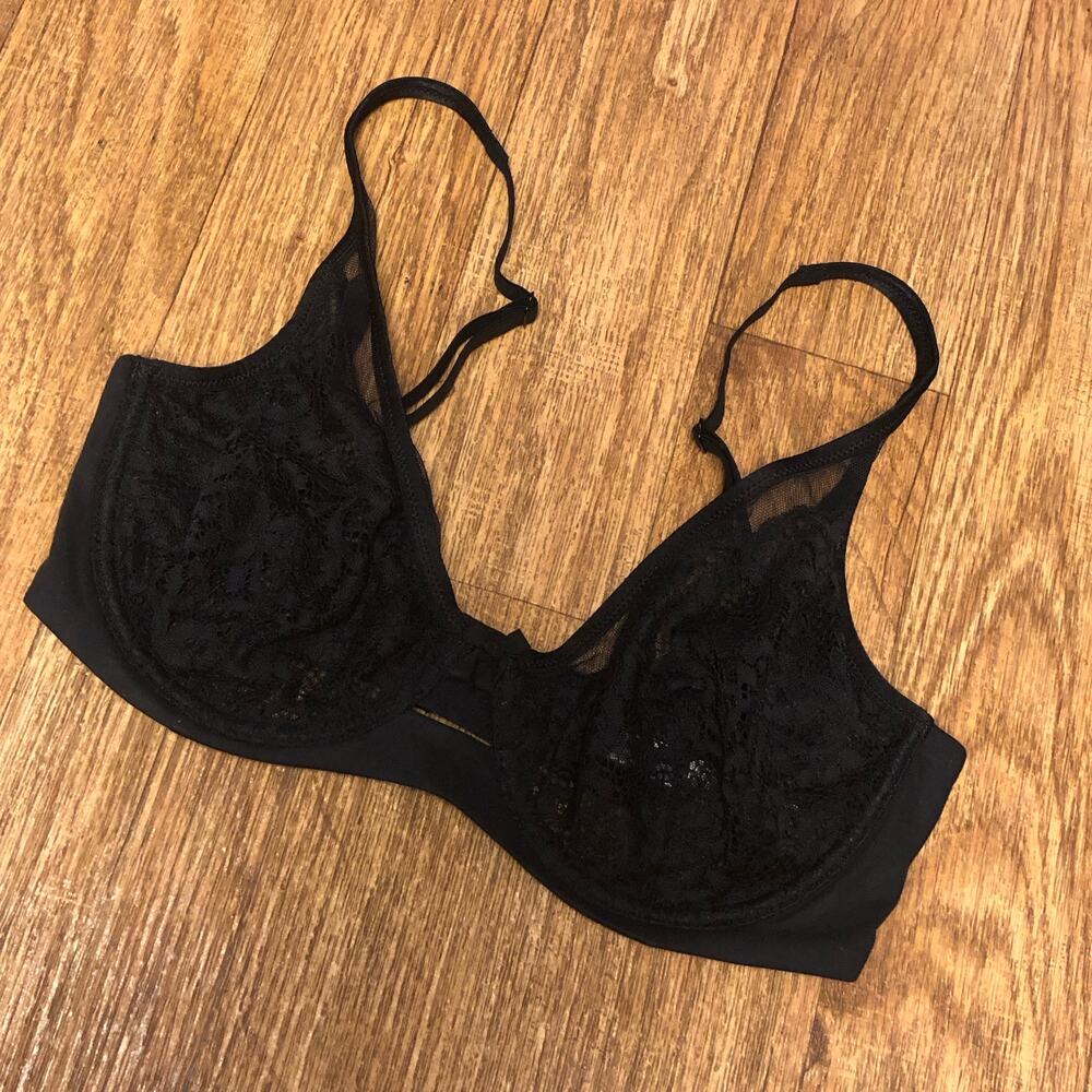 NWOT Body by Victoria Victoria’s Secret Black Lace Unlined Lace Demi Bra 34DD